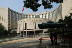 中国人民銀、翌日物リバースレポ再実施　金利据え置き供給額2倍