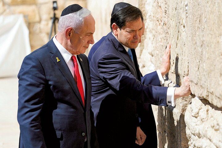 「嘆きの壁」を訪れたネタニヤフ（左）とマルコ・ルビオ米国務長官（昨年9月）