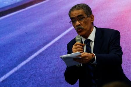 ５月２２日、エジプトは、同国の情報機関がパレスチナ自治区ガザを巡る停戦案の条件を変更したため交渉が頓挫したとするＣＮＮ報道を受け、ガザ停戦交渉の仲介役を降りる可能性があると表明した。写真は国家情報局のディア・ラシュワン局長。カイロで２０２２年５月撮影（２０２４年　ロイター／Amr Abdallah Dalsh）