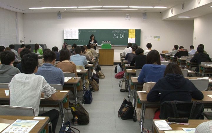 TOEIC L&R 公開テスト会場での受験の様子（写真提供：IIBC）