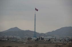 非武装地帯の北朝鮮地雷爆発、休戦協定違反と韓国国防相が主張