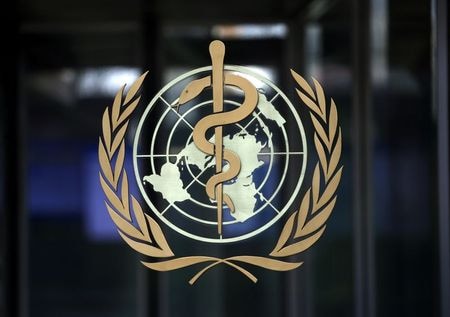 　９月２日、米政府は、世界保健機関（ＷＨＯ）に対する未払いの約８０００万ドルの拠出金について、ＷＨＯへ支払う代わり、米国の国連分担金に充てる計画だと明らかにした。写真はＷＨＯのロゴ。ジュネーブで１月撮影（２０２０年　ロイター／Denis Balibouse）