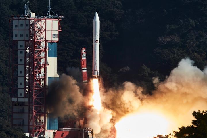 イプシロンロケット4号機による革新的衛星技術実証1号機の打ち上げ　：JAXA