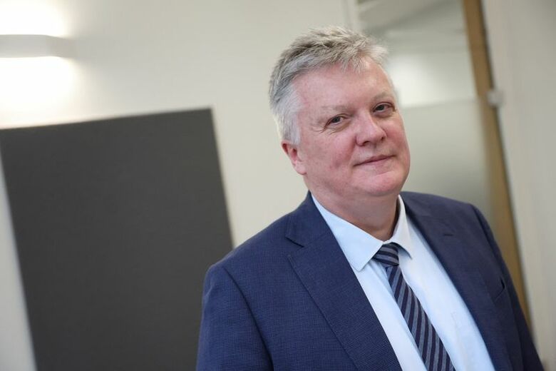 イングランド銀行（英中央銀行）のチーフエコノミスト、ヒュー・ピル氏。2025年2月、ロンドンで撮影。REUTERS/Suzanne Plunkett