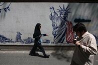 トランプ、イラン空爆の強化を示唆──再び「攻撃開始時と同じ過ち」を犯すのか