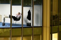 「アイデアは既存の要素の新しい組み合わせ」とヤングは言った