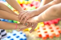 健康寿命を延ばすには「つながり」が不可欠だった...最新研究が示す『つながる技術』とは？