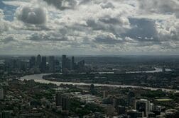 英大企業、コスト削減一段と重視　物価と金利の上昇予想＝調査