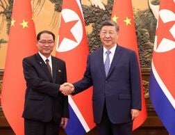 北朝鮮首相、友好条約65年で訪中　習主席と会談