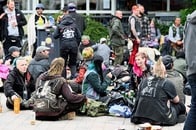 ドイツ､月額1260円で国内乗り放題　インフレ対策の公共交通機関のサブスク､交通渋滞緩和も