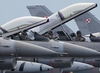 Ｆ１６戦闘機、ウクライナへの最初の引き渡し完了　空軍力強化へ
