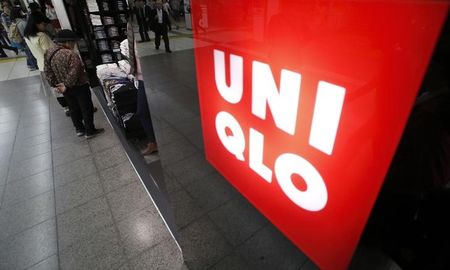 　５月２２日、ファーストリテイリングは、浴衣の販売を６月８日から始めると発表した。写真は都内のユニクロ店舗、２０１４年１０月撮影（２０１５年　ロイター/Yuya Shino）