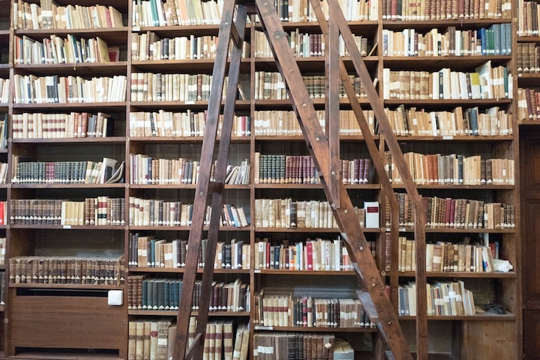 <a href=\"https://www.flickr.com/photos/joi/27544520005/in/dateposted-public/\"target=\"_blank\">The library at the Minerva Priory, Rome, Italy.</a>