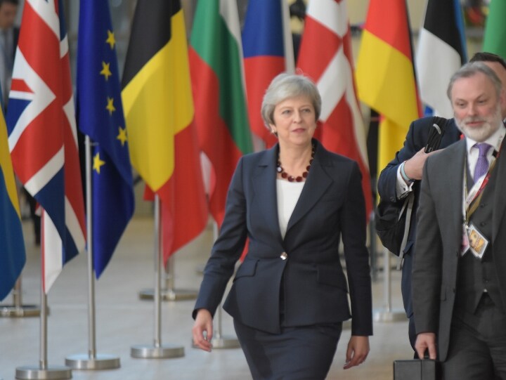 EUに乗り込んだ時はまだ元気だったメイ英首相（17日、筆者撮影）