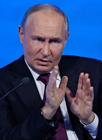ロシア内務省と裁判所は７日、米国人２人をそれぞれ別の容疑で拘束していると明らかにした。４月撮影（２０２４年　ロイター/Evgenia Novozhenina）