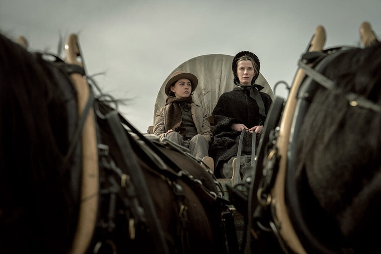 お尋ね者のサラは息子と西部へ　JUSTIN LUBIN/NETFLIX