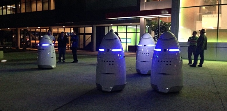 Knightscope社が発表した警備ロボット。「子どもを襲った」と言われれば納得する顔つき　(c) ReadWrite［日本版］編集部