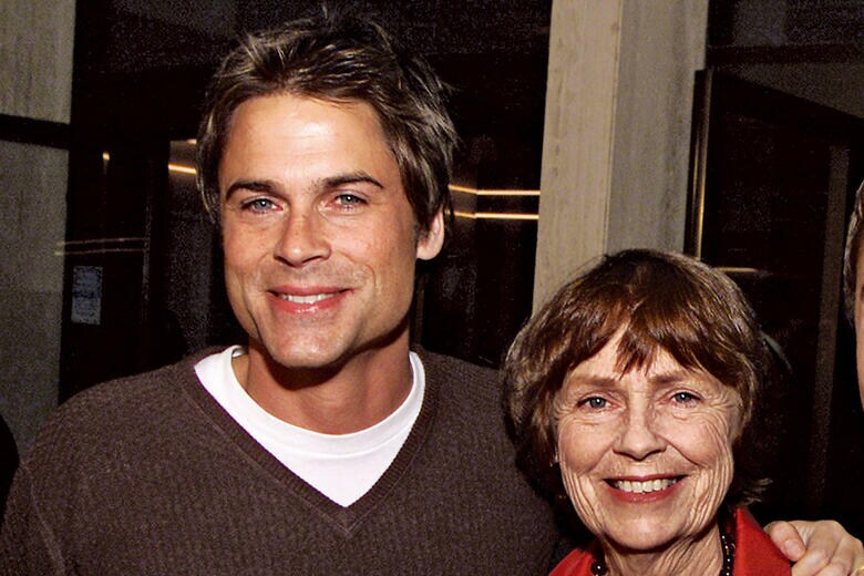 母（写真右）の介護はロブ・ロウに大切な思い出を残してくれた　KEVIN WINTER/GETTY IMAGES