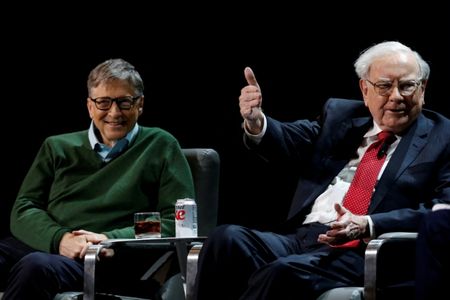 バフェット氏、ゲイツ財団への寄付継続を明言せず | ニューズウィーク