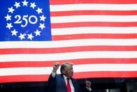 トランプ氏、建国250年祝賀行事の幕開けに集会　自身の功績強調