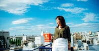 「撃たれやすい顔」を検知する「銃」──現代美術家・長谷川愛とは何者か