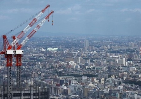 　９月１日、２０１６年４─６月期の法人企業統計によると、設備投資額は全産業で前年比３．１％増となった。都内で２１日撮影（２０１６年　ロイター／Kim Kyung-Hoon）