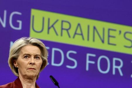 写真は会見に臨む欧州連合（ＥＵ）のフォンデアライエン欧州委員長。12月3日、ブリュッセルで撮影。REUTERS/Yves Herman