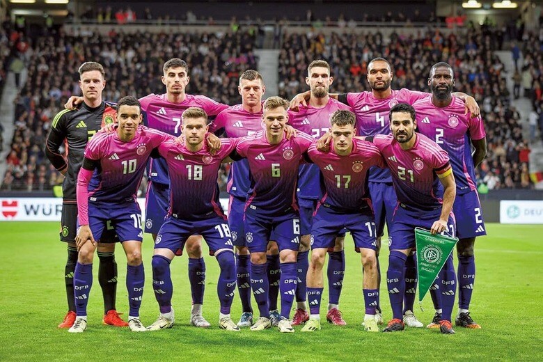 アディダスのユニフォームを着たドイツ代表（今年3月）　STEFAN MATZKE-SAMPICSｰCORBIS/GETTY IMAGES