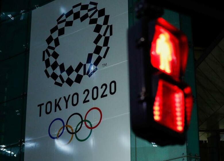 新型コロナウイルスの世界的な感染拡大が本格化し、7月からの東京五輪・パラリンク開催に不透明感が漂い始めた。写真は東京五輪のロゴ。都内で11日撮影（2020年　ロイター/Issei Kato）