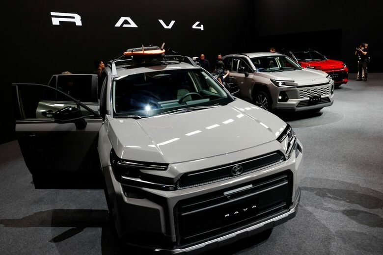 トヨタ自動車の「ＲＡＶ４」。２０２５年５月、東京で撮影（２０２６年　ロイター/Manami Yamada）