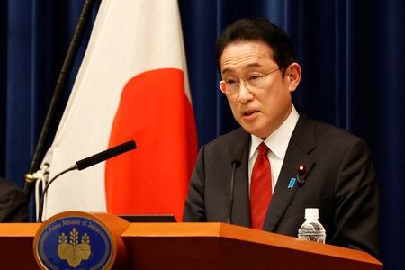 　４月２２日、岸田文雄首相の参院本会議で、経済対策の一環としての消費税率の引き下げは考えていないと明言した。 首相官邸で８日撮影（２０２２年　ロイター／Rodrigo Reyes Marin/Pool via REUTERS）