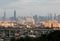 マレーシア当局が同性愛パーティー摘発、51人逮捕　違法薬物も押収