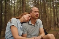 【動画】改めて注目を集めているウィリアム皇太子とキャサリン妃の「大胆すぎる一瞬のキスシーン」