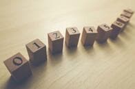 数秘術資格｢数秘術鑑定士｣の取得で数字が未来を導く占いを日常に取り入れる