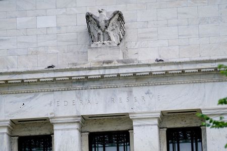 　６月１７日、世界の主要な中央銀行は、半年前には利下げの準備に余念がなかった。米首都ワシントンで２０２２年撮影（２０２４年　ロイター/Sarah Silbiger）