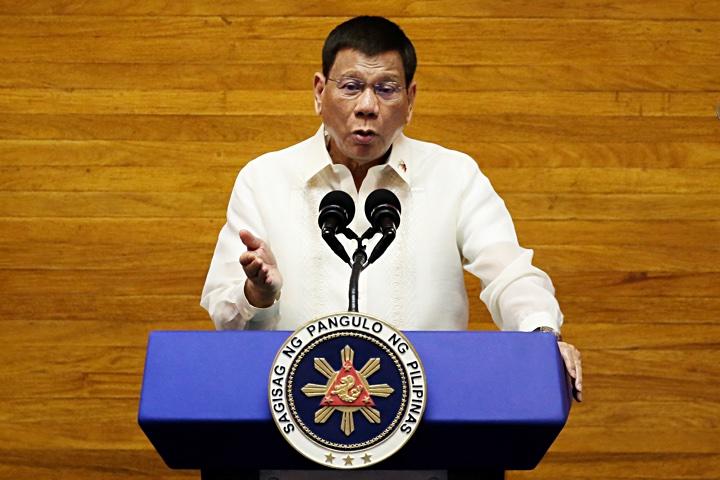ドゥテルテは副大統領が大統領より偉い超法規的政治を目指す？　Lisa Marie David - REUTERS