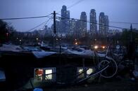 韓国･文在寅の支持率9カ月ぶりの低水準に　ソウル住宅価格3年で1.5倍に上昇