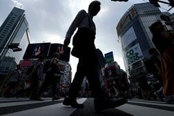 7月完全失業率は2.4％に改善、有効求人倍率1.18倍で横ばい