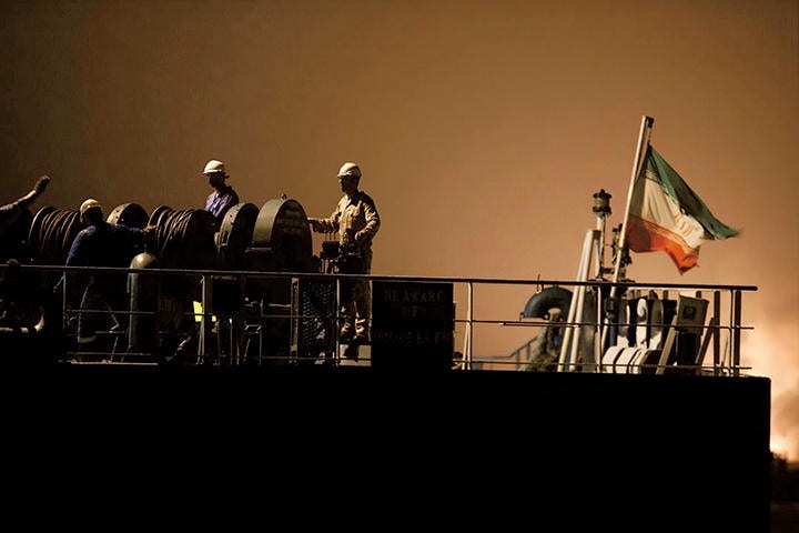 ガソリンを積んだイランのタンカーがベネズエラに到着した（5月25日）　MIRAFLORES PALACE-REUTERS