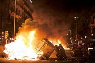 住宅危機に怒り爆発、スペイン全土で抗議デモ拡大　政権は総選挙前倒しへ