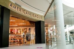 アメリカン・イーグル、5─7月期売上高が予想超え　通期見通し維持