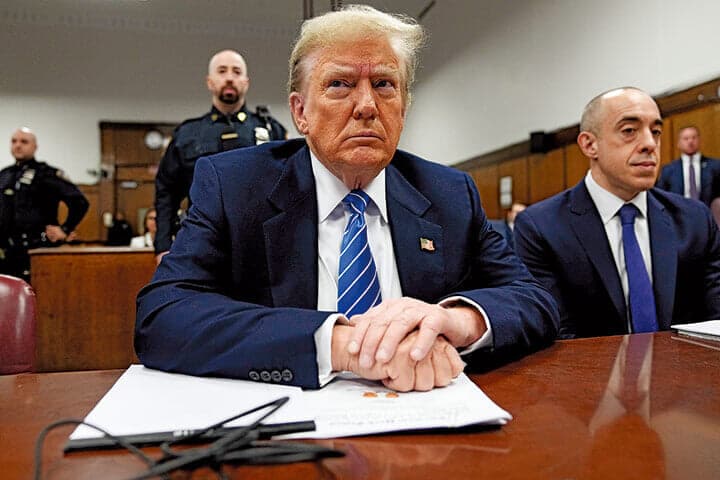 ニューヨークの裁判所に出廷したドナルド・トランプ