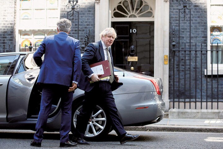 回復したジョンソンだが重症化するまでコロナ対策に奔走（5月6日）　Henry Nicholls-REUTERS