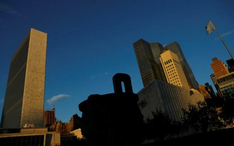 連機関の世界知的所有権機関（WIPO）は4日、次期事務局長の選挙を実施し、米国や多くの西側諸国が推すシンガポール人のダレン・タン氏が、法務専門家の中国人、王彬穎氏を破った。写真はニューヨークの国連本部。2017年9月撮影（2020年　ロイター/Shannon Stapleton）