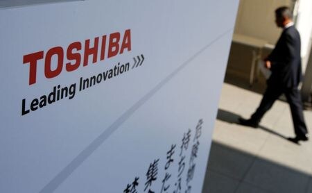 米ヘッジファンドのファラロン・キャピタル・マネジメントは３月２日、東芝が投資戦略を巡って「変節している」と批判した。写真は２０１７年３月の臨時株主総会（２０２１年　ロイター／Toru Hanai）