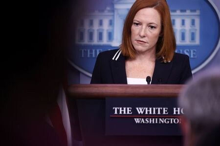 ホワイトハウスのサキ報道官は６日の定例記者会見で、米国は来年２月の北京冬季五輪に外交使節団を派遣しないと発表した。９月撮影（２０２１年　ロイター/Jonathan Ernst）