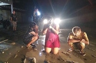 同性キス写真で拘束、女装には消防車で放水リンチ　LGBTへ人権侵害続くインドネシア