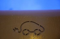 世界のEV市場、2024年は伸び率27.1％に鈍化する見通し、需要を圧迫する要因は？