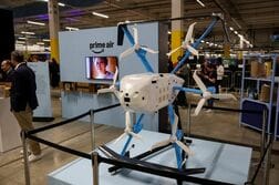アマゾンがドローン配送拡大、年内に約500カ所　現行11拠点