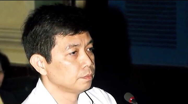 上級審へ訴えることで政府の人権迫害を世界へ伝えるグエン・ヴァン・トゥック被告　(c) VOA Tiếng Việt / YouTube